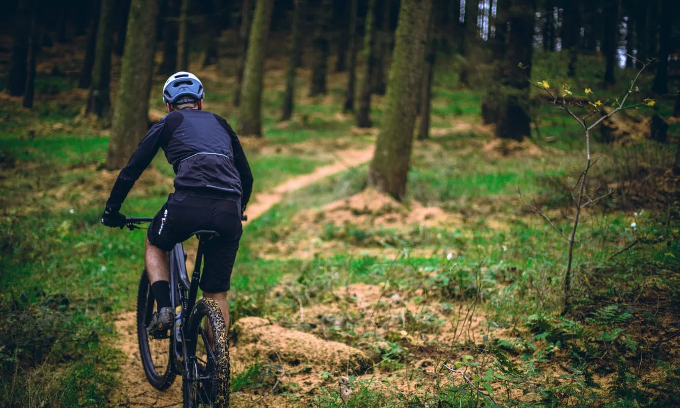 Alguns d'aquests esdeveniments són pedalades, com la de St Quirze o Cabra del Camp. Font: Unsplash.